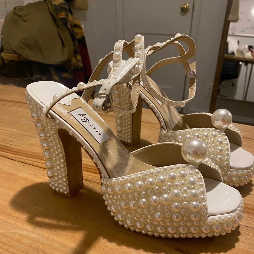 Pearl Platform Ivory heel - great dupe. Ordered to wear for wedding event